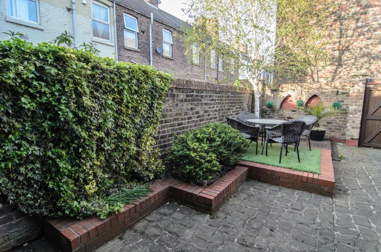 Вилла Riverpool - Elegant House 1 Minute Walk To Anfield Stadium Ливерпуль Экстерьер фото